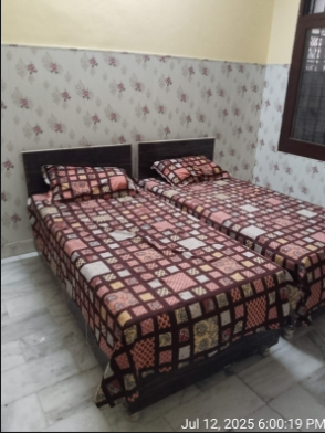 Boys PG Room Interior in Amritsar